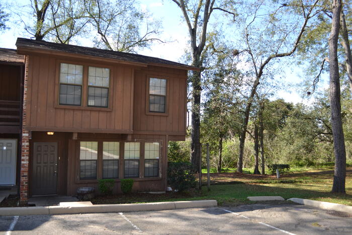 Photo of 2295-C Shady Timbers Circle Tallahassee FL 32304