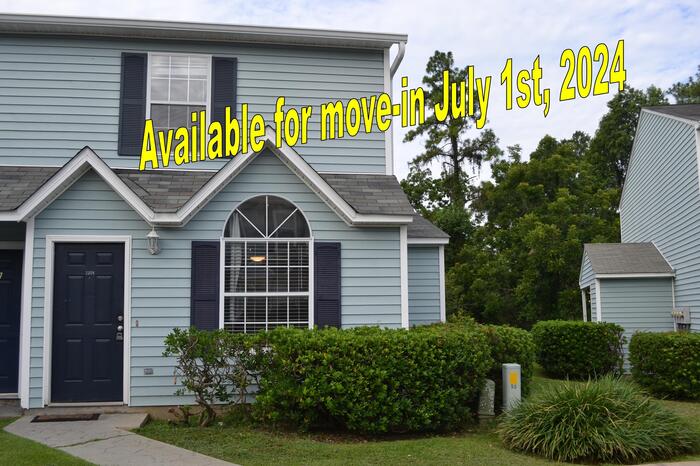 Photo of 2204 S Timberwood Cir Tallahassee FL 32304