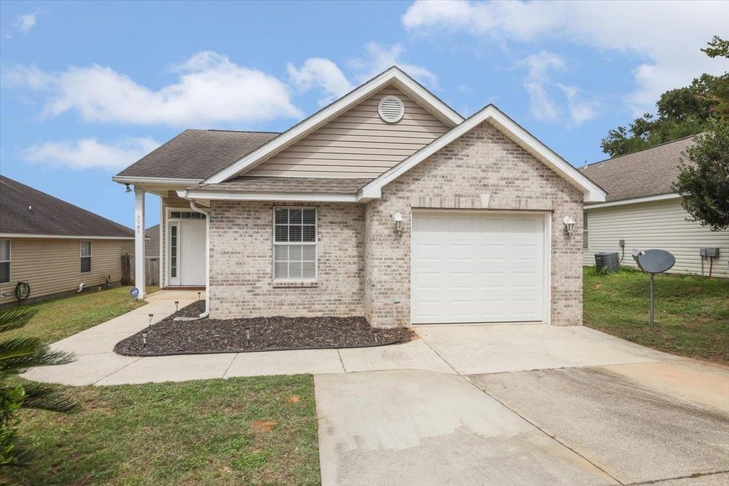 Photo of 3580 Coyote Creek Dr Tallahassee FL 32301