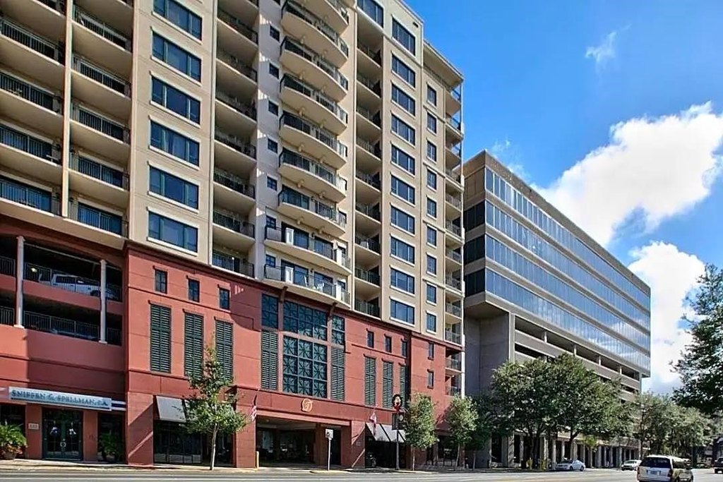 Photo of 121 N Monroe St Apt 1207 Tallahassee FL 32301