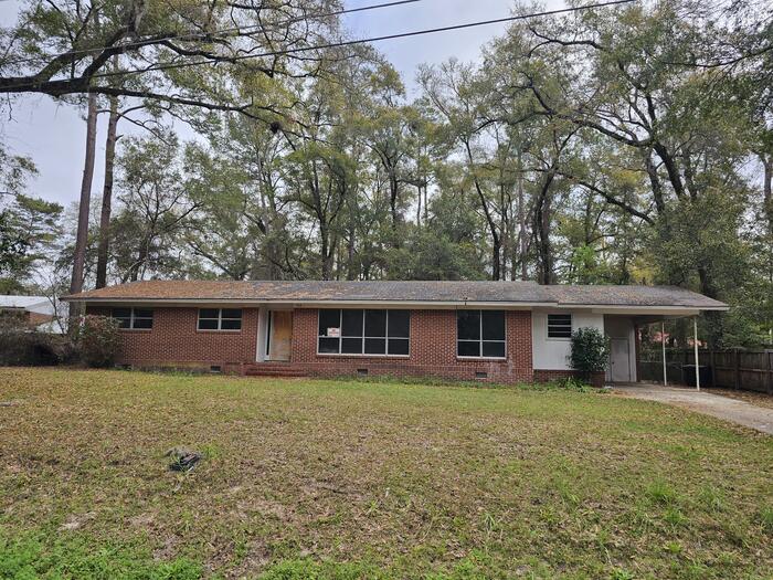 Photo of 922 Creek Rd Tallahassee FL 32305