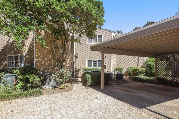 Photo of 3108 Ironwood Dr Tallahassee FL 32309